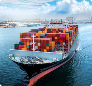 Barco de carga internacional
